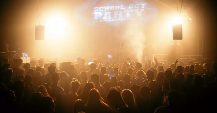 SCHOOL OUT PARTY (16+)